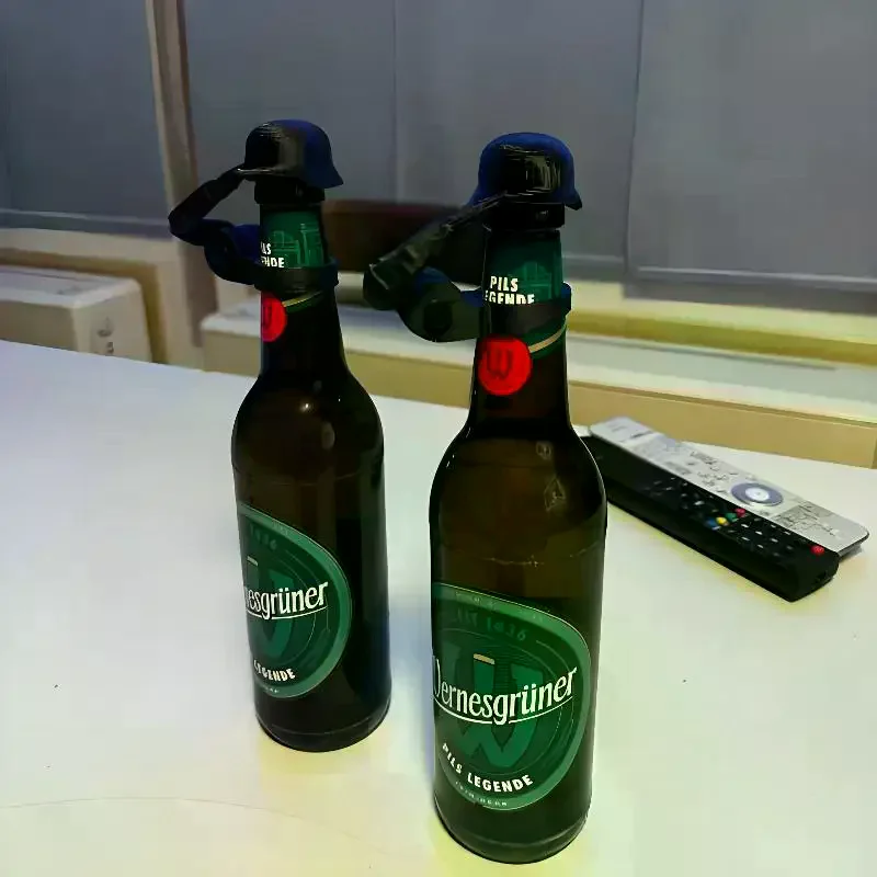 Helmet Craft Beer Bottle Caps Soldier Salute Beer Bottle Few Repeats No Dents Huge Variety Of Assorted Caps