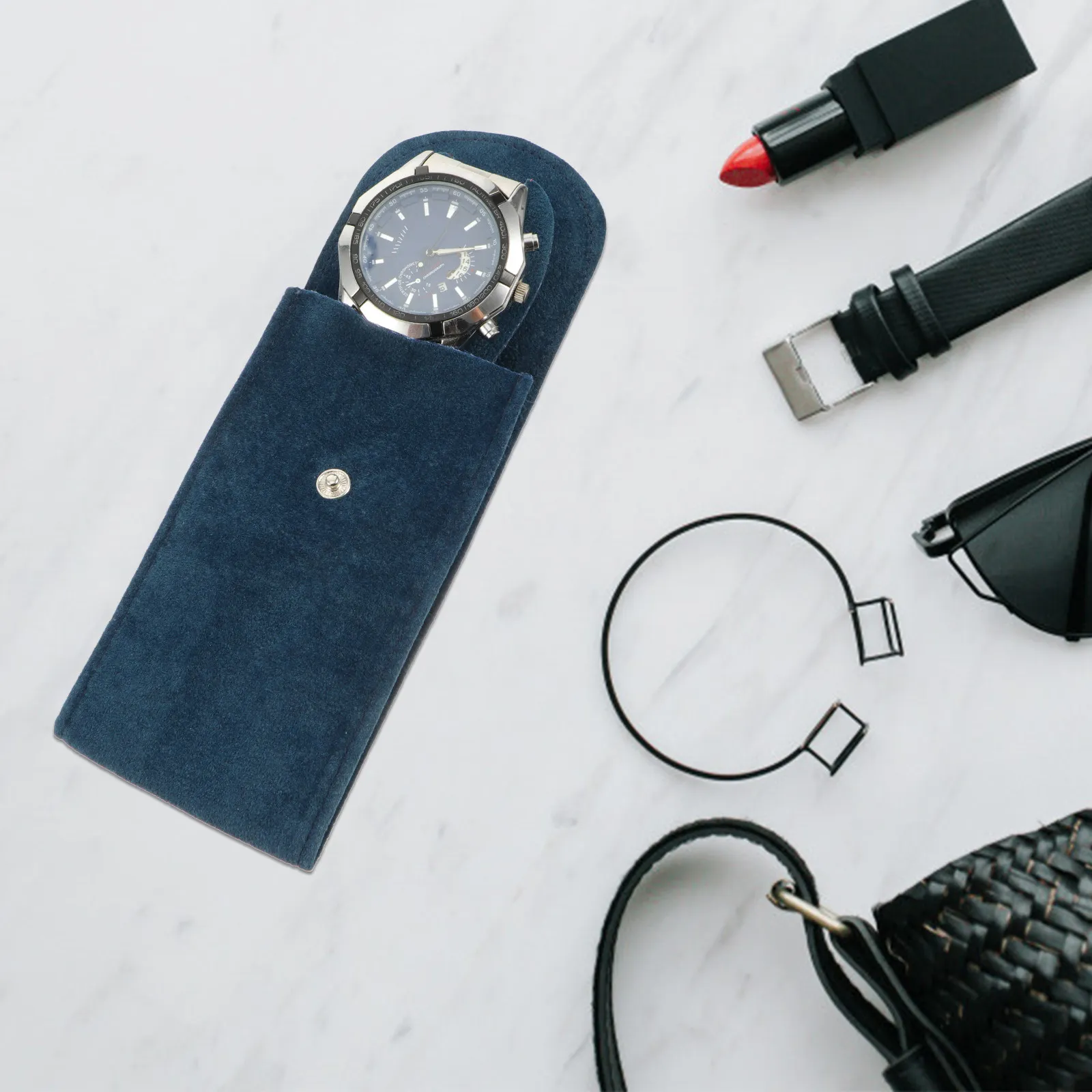 1Pcs Elegant Flannelette Watch Pouch with Protective Pad Secure Snap Lock Lightweight Travel Watch Storage Bag for Watches