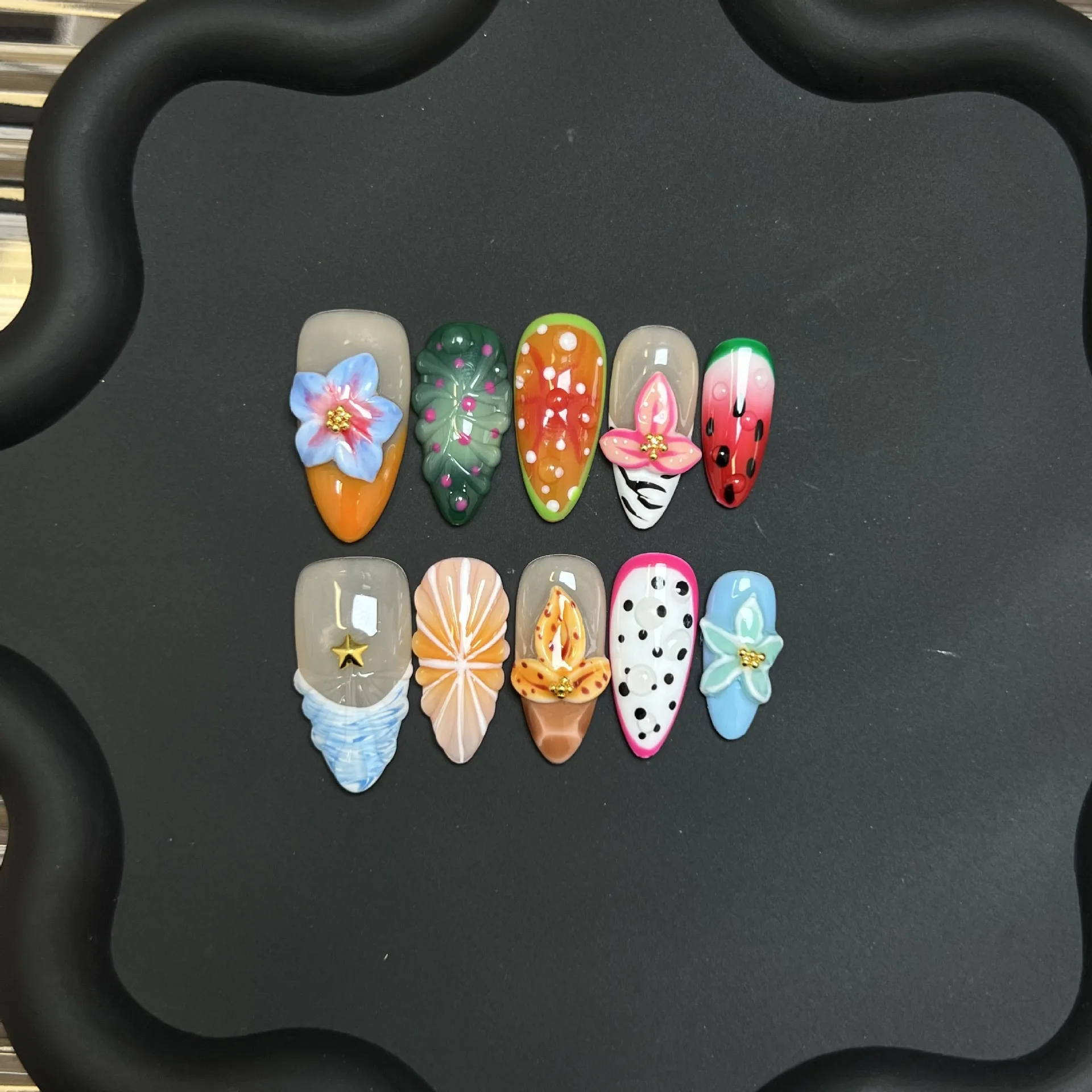 

10 шт., миндалевидный пресс ручной работы на ногтях, океанская ракушка, 3D резные лепестки, накладные ногти, носимые INS, пряная девушка, французские накладные ногти