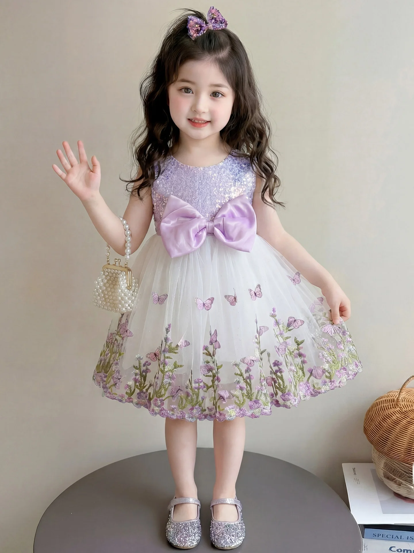 Vestido Infantil Sem Mangas com Lantejoulas para Meninas, Saia de Tule de Cintura Alta Estilo Princesa com Laço Borboleta, Tr...