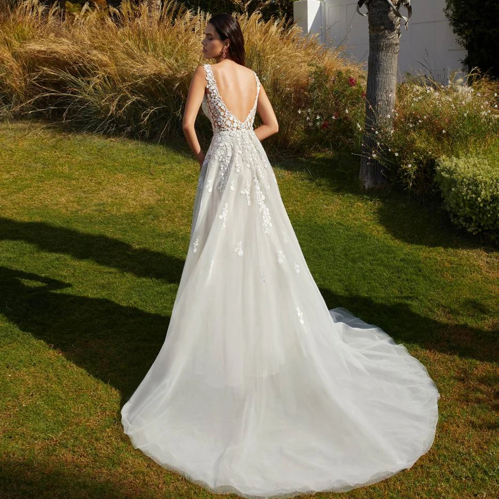 فساتين زفاف مخصصة على شكل حرف A عميق على شكل حرف V أشرطة واسعة فساتين زفاف مزينة بالدانتيل مفتوحة الظهر الوهم 2025 Vestido de novia