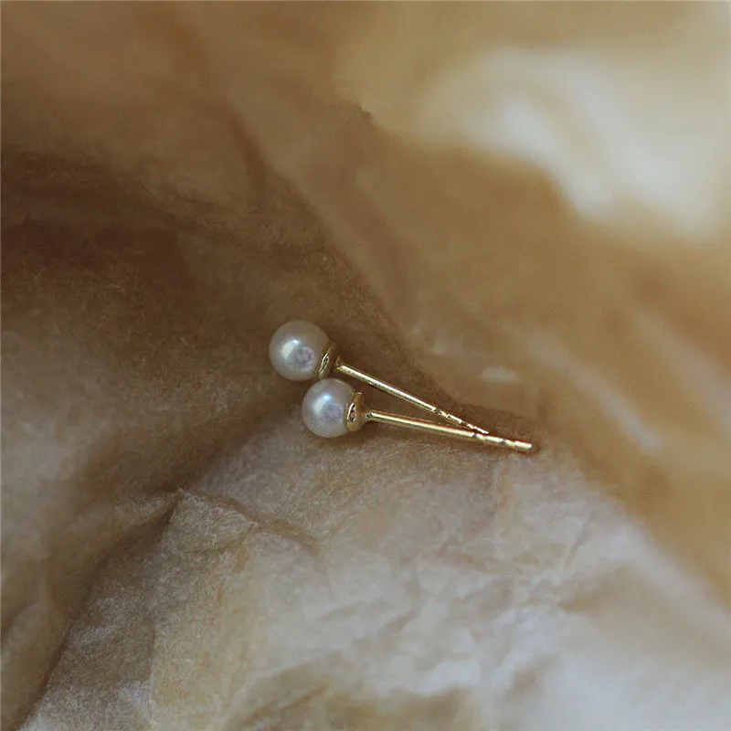 

S925 Silver Plated 18K Silver Elegant Pearl Stud Earrings For Women Small And Charming Daily Jewelry Accessories