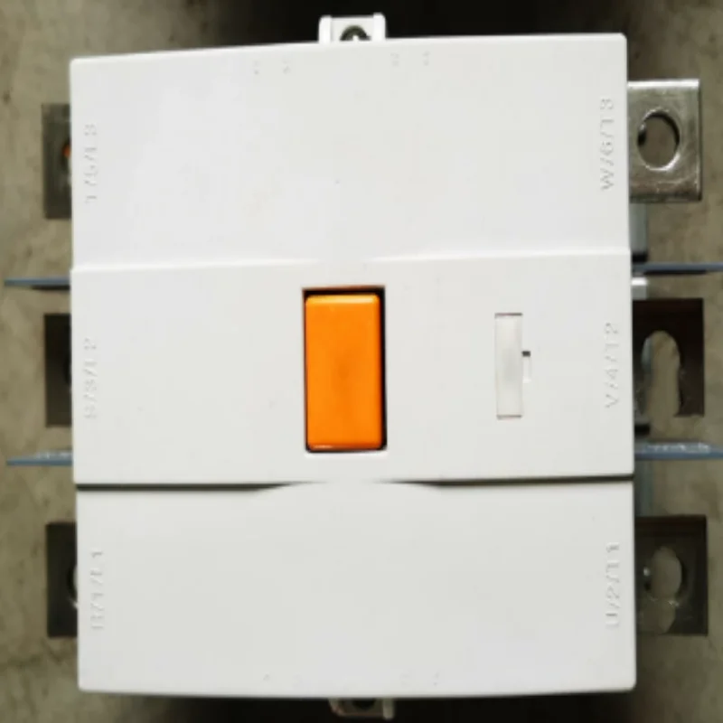 GMC-125 AC100-240V /GMC-125 AC380-450V	/GMC-125 AC/DC 24V 3P Magnetic Contactor Industrial Electrical Contactor