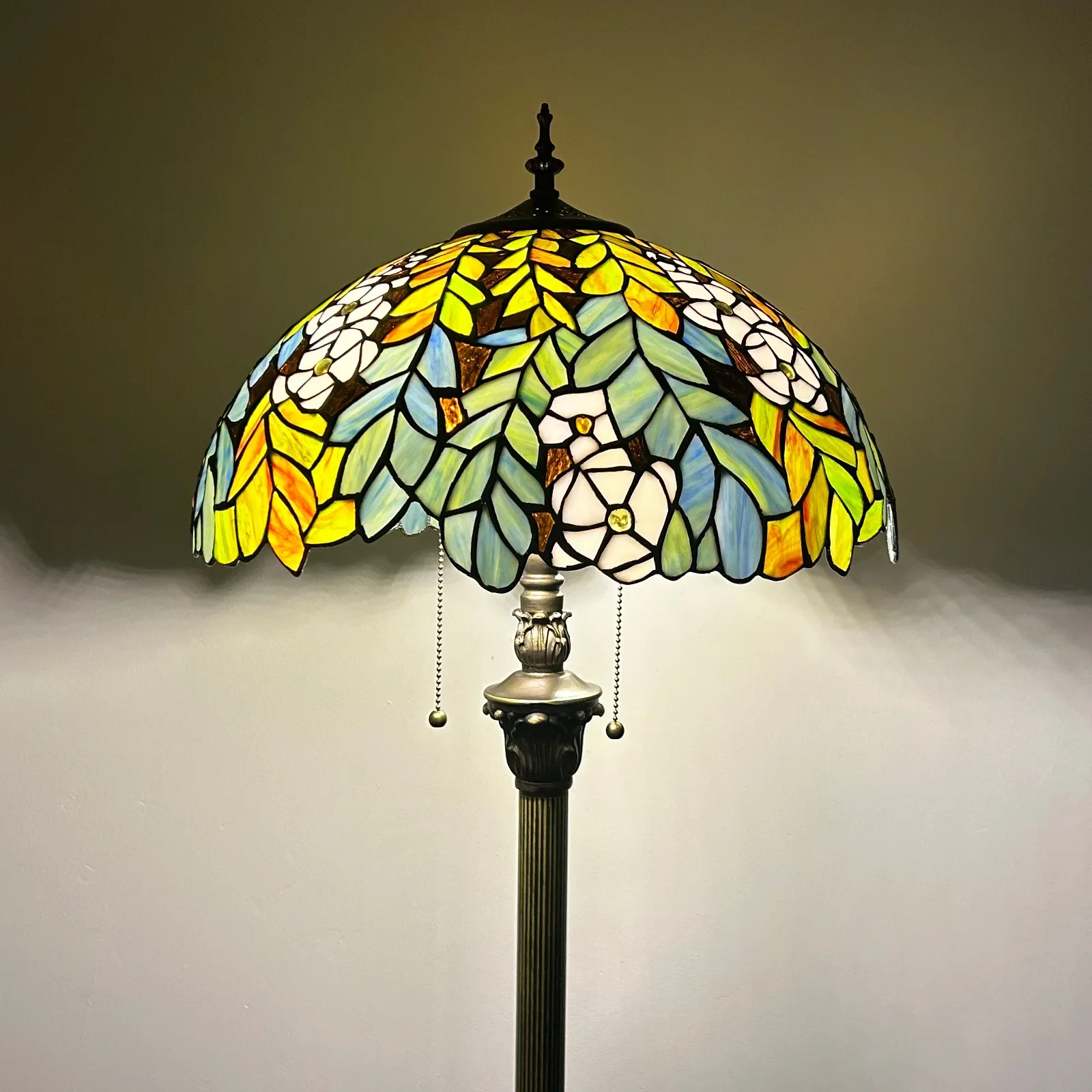 

16inch 40cm Retro Tiffany Stained Glass Leaf Dragonfly Rose Lampshade European Living Room Study Table Light Hotel Desk Lamp