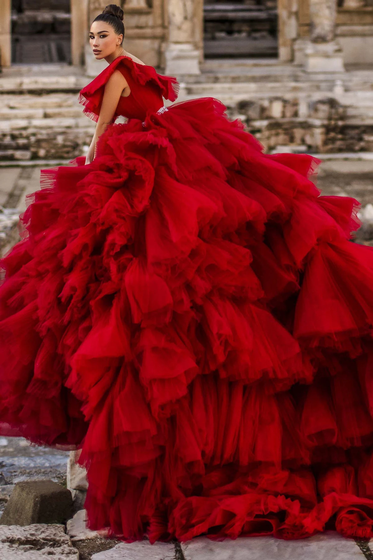 Vestido De Noiva Colorido De Renda A Linha Com Cinto De Cristal, Plissados Vestido De Baile, Vestidos De Noiva Personalizados, Vestido De Trem De Escova, Plus Size