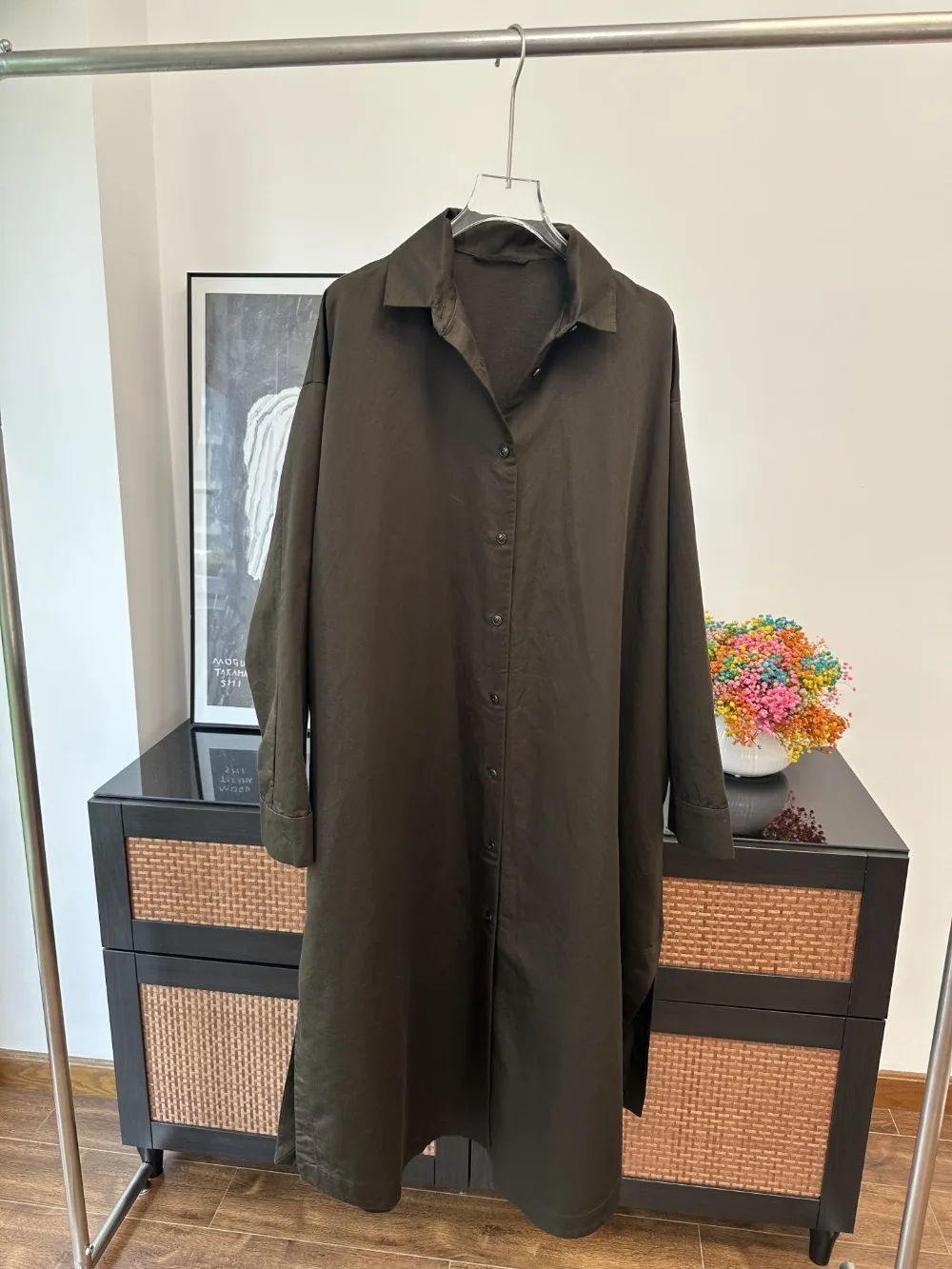 

Minimalist Design Oversized Lapel Side Slit Mid-length Cotton Linen Shirt