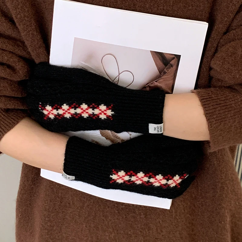 ถุงมือผู้หญิงลายดอกบิดเกลียว สำหรับฤดูหนาว ขี่จักรยาน ใช้หน้าจอสัมผัสได้ กันความหนาว ถักนิตติ้ง ป้องกันความเย็น ถุงมือยาว สไตล์เกาหลี