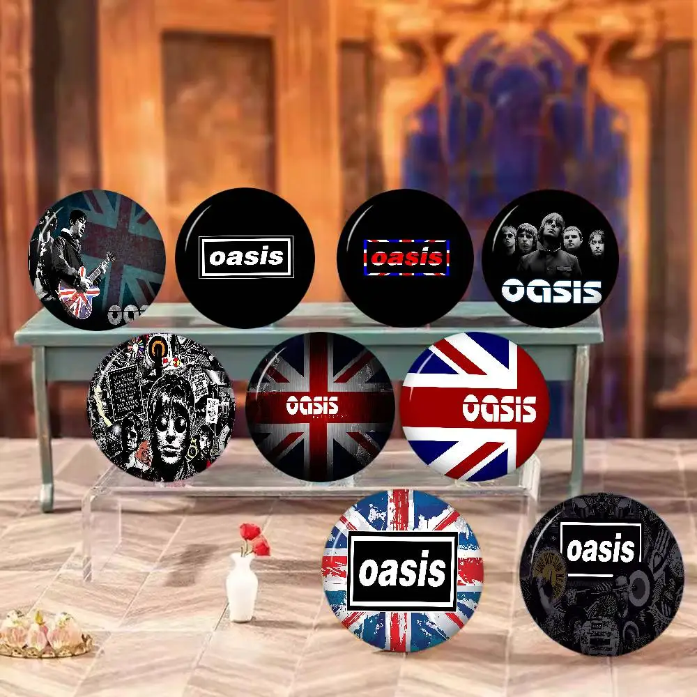 Rock Band O-Oasis Cartoon Broschen Anime Abzeichen Runde handgemachte Brosche Anstecknadeln Schmuck für Rucksack Kleidung Geschenke