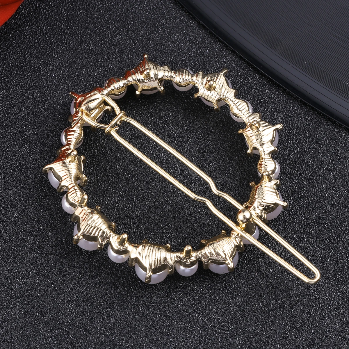 

Pearl Hair Clip Love Heart Crown Pentagram Geometric Design Hairpin Gift for Women Girls Party Wedding Use Geometric Hairpin