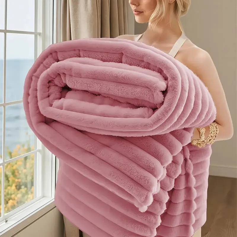 Thumbnail 3 - #7 Best Blankets to Buy In 2026