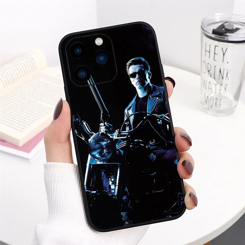 The Terminator Movie Phone Case For iPhone 13 14 15 11 12 Mini Pro Max Transparent Shell