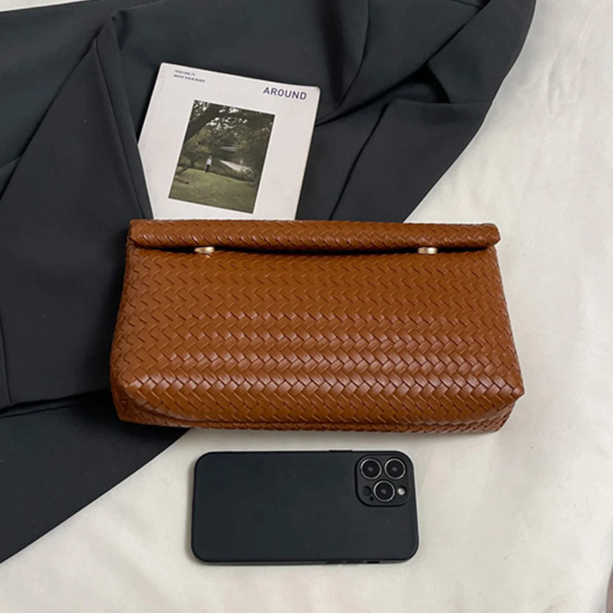 Braided Texture Fashion Retro Solid Color Clutch Bag PU with Lightweight Magnetic Closure Water Resistant for Daily Use image 3