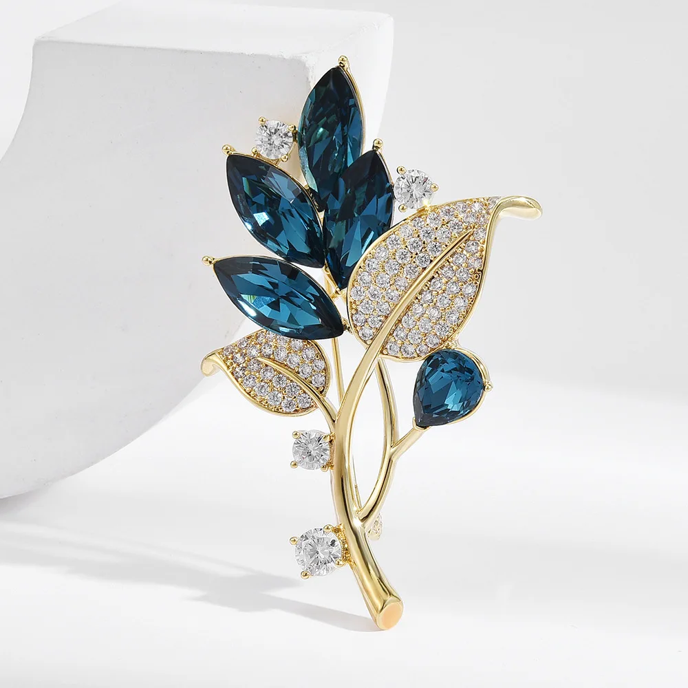 Lucky Bracelet Hand String New Elegant Orchid Brooch Light Luxury Niche Design Sense Blue Crystal Corsage Elegant Exquisite Suit