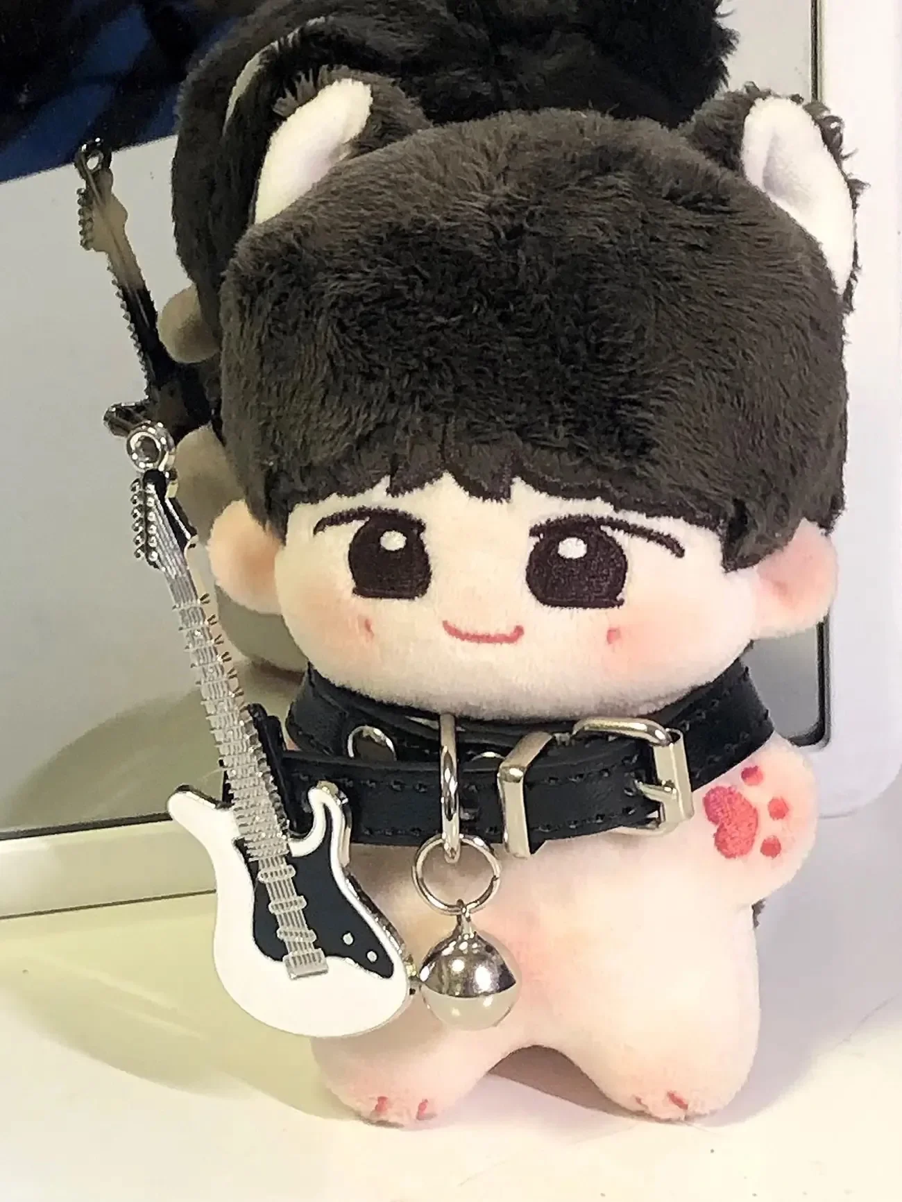 دمية الدعائم نظارات الطفل المنمنمات منزل نظارات السباحة الأسود المختنق جيتار صغير لدمية القطن 10 سنتيمتر