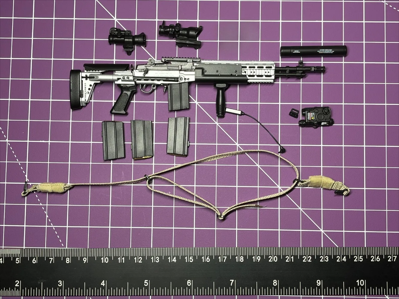 

ES 26072 Модель солдата MK14 в масштабе 1/6 для 12-дюймовых фигурок US Navy SEALs