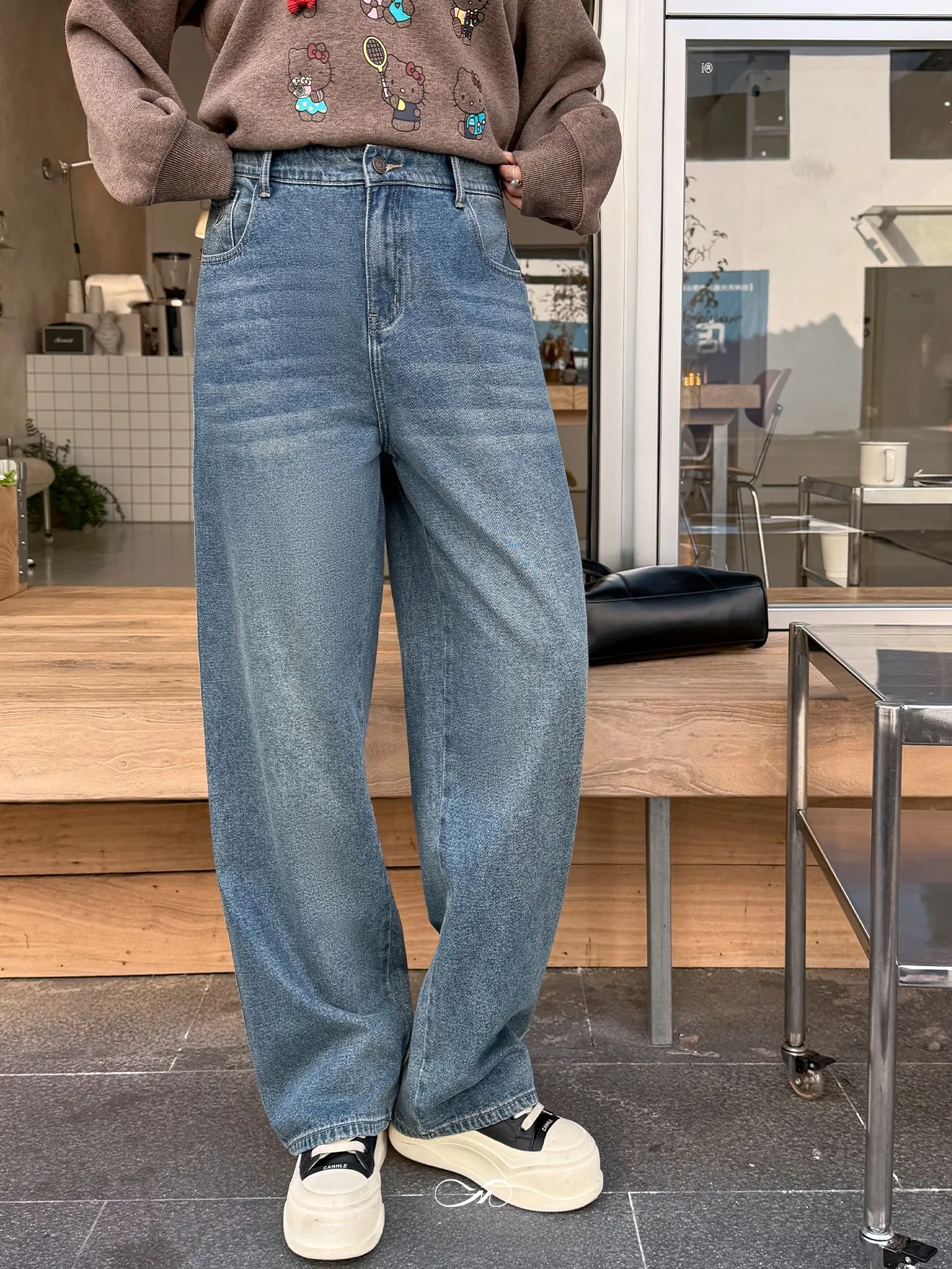 

New Arrival Large Size Women's Jeans Embroidered Heart Pattern Casual Straight Leg Wide Leg Cotton Blend Trousers