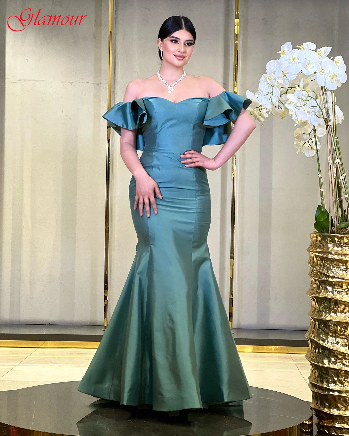 Customized Mermaid Evening Dresses With Ruched Classic Satin Off The Shoulder Party Dress Modern Sweetheart Sleeveless