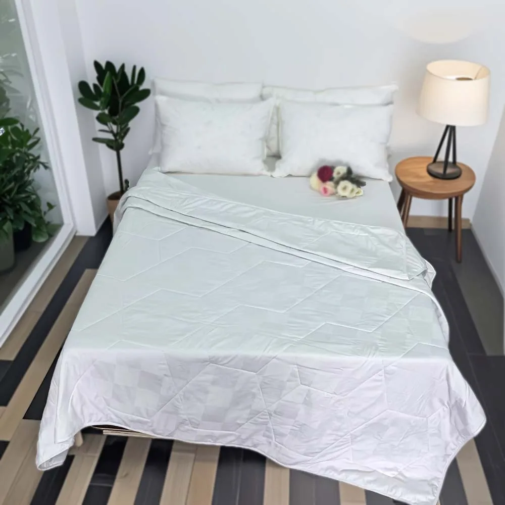 WQSPRIN الخريف لحاف من القطن رقيقة تكييف الهواء المعزي لينة تنفس مكتب قيلولة بطانية مبطن أغطية السرير والمفارش