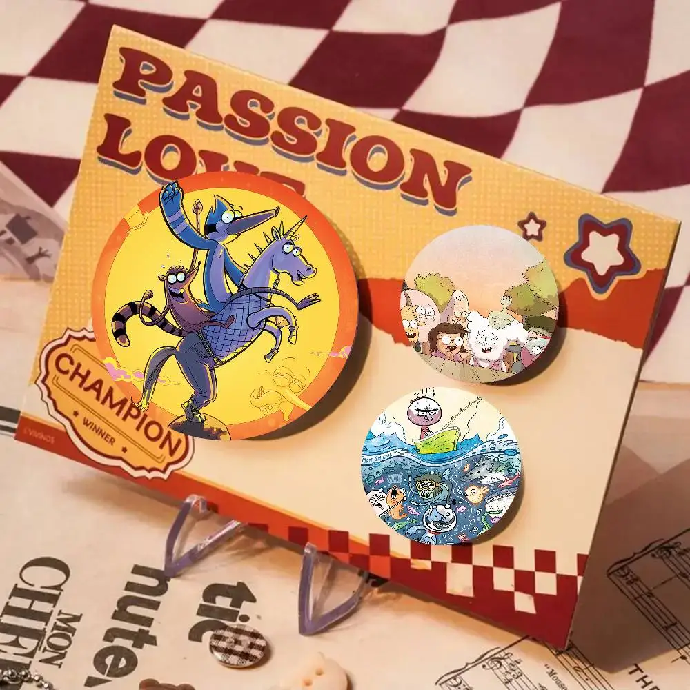 R-regular Cartoon Show Badge Tinplate Meme Round Brooch For Hat Bag Creative Lapel Jewelry Accessories Gifts