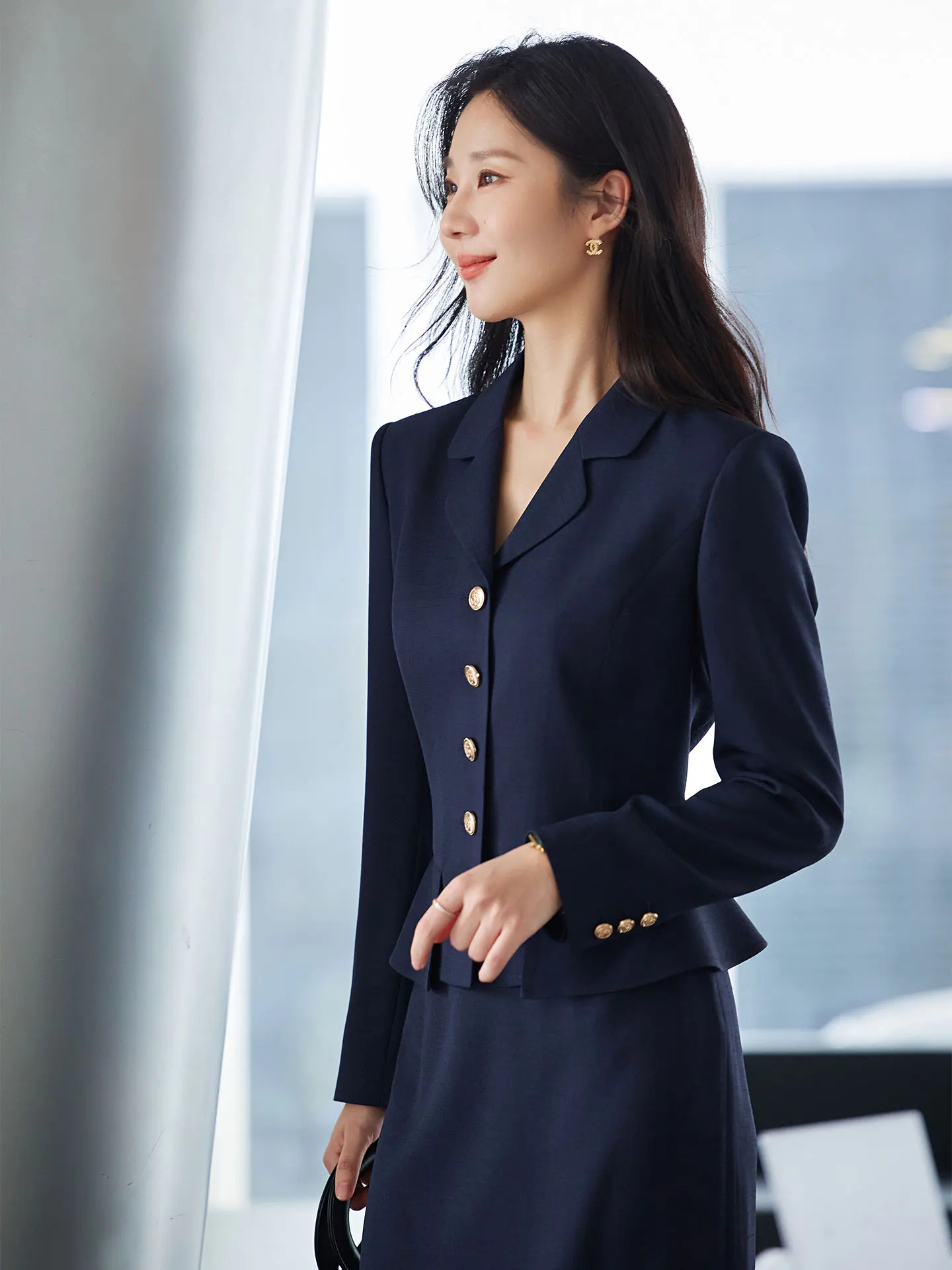 

Женский деловой костюм Diisia 2026: пиджак и юбка, профессиональный универсальный комплект с длинным рукавом из полиэстера