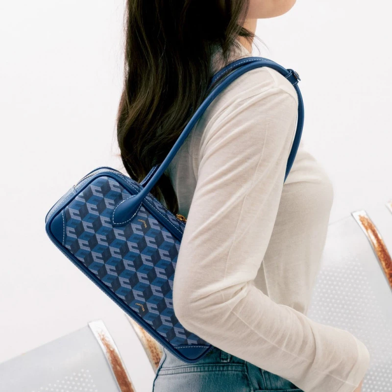 2026 New Stylish Niche Mini Square Shoulder Purse Women Versatile Handheld Underarm Handbag
