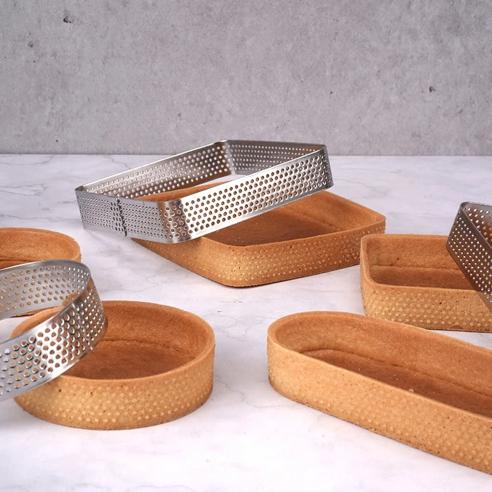 Stainless Steel Baking Ring Kit for Dessert Assembly Featuring Multiple Geometric Shapes and Precision Crafted Edges
