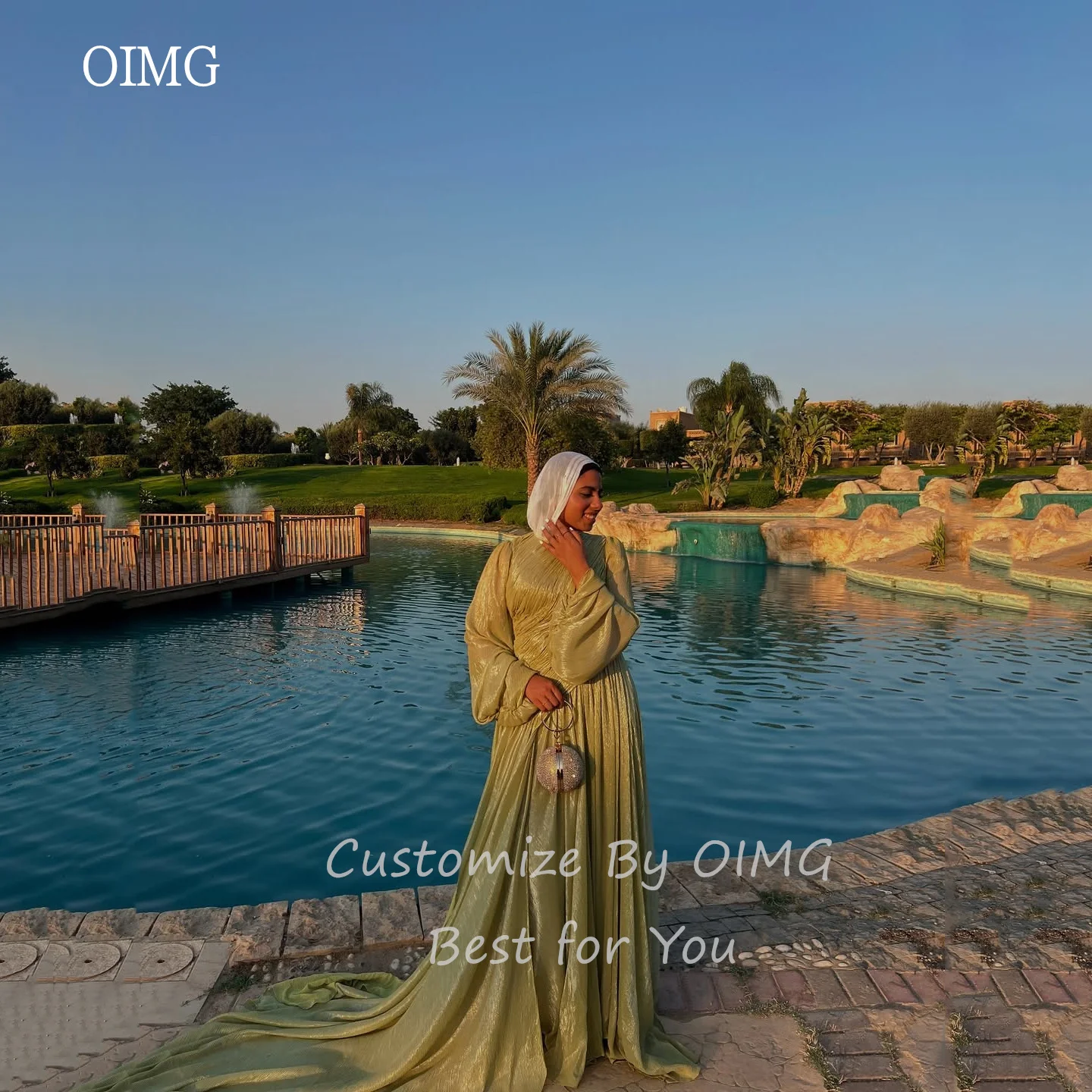 OIMG Casual Modest Green A Line Prom Gowns O Neck Pleated Party Gown Floor Length Evening Dress 2025 Customized