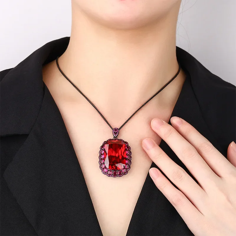 S925 Silver Plated 18K Gold Plated PT950 Platinum Colored Red Corundum Pendant Necklace Stone 20*28 Jewelry Accessories