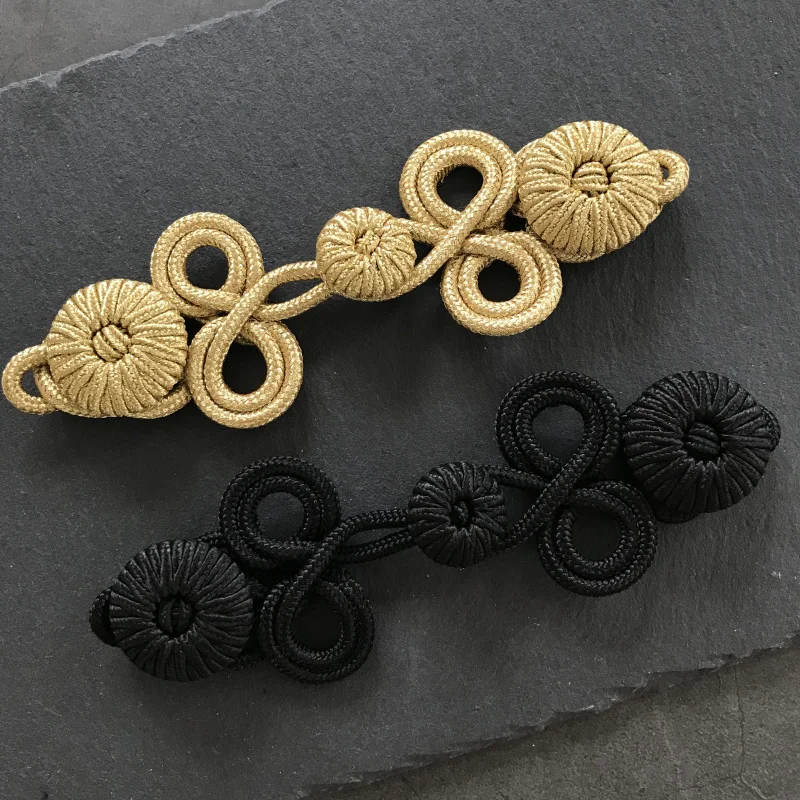 1 Pair Gold Black Chinese Frog Closure Knot Button Fastener for Bags Garments Cheongsam Tang Suit Decoration DIY Sewing Button