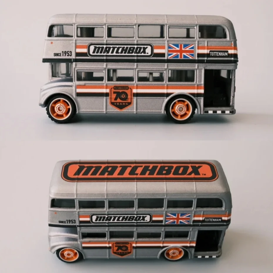 Matchbox 2026 Collector Moving Parts 1:64 Diecast Toy Car Volkswagen Bus Land Rover Off-Road Vehicle Collectible Alloy Model Toy