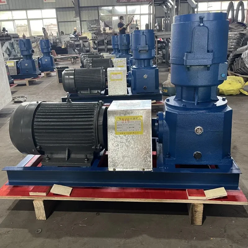 

FarmNew Feed For Chicken, Duck, Pig, Cow And Sheep Farming Granulation Equipment Corn Straw Granulator