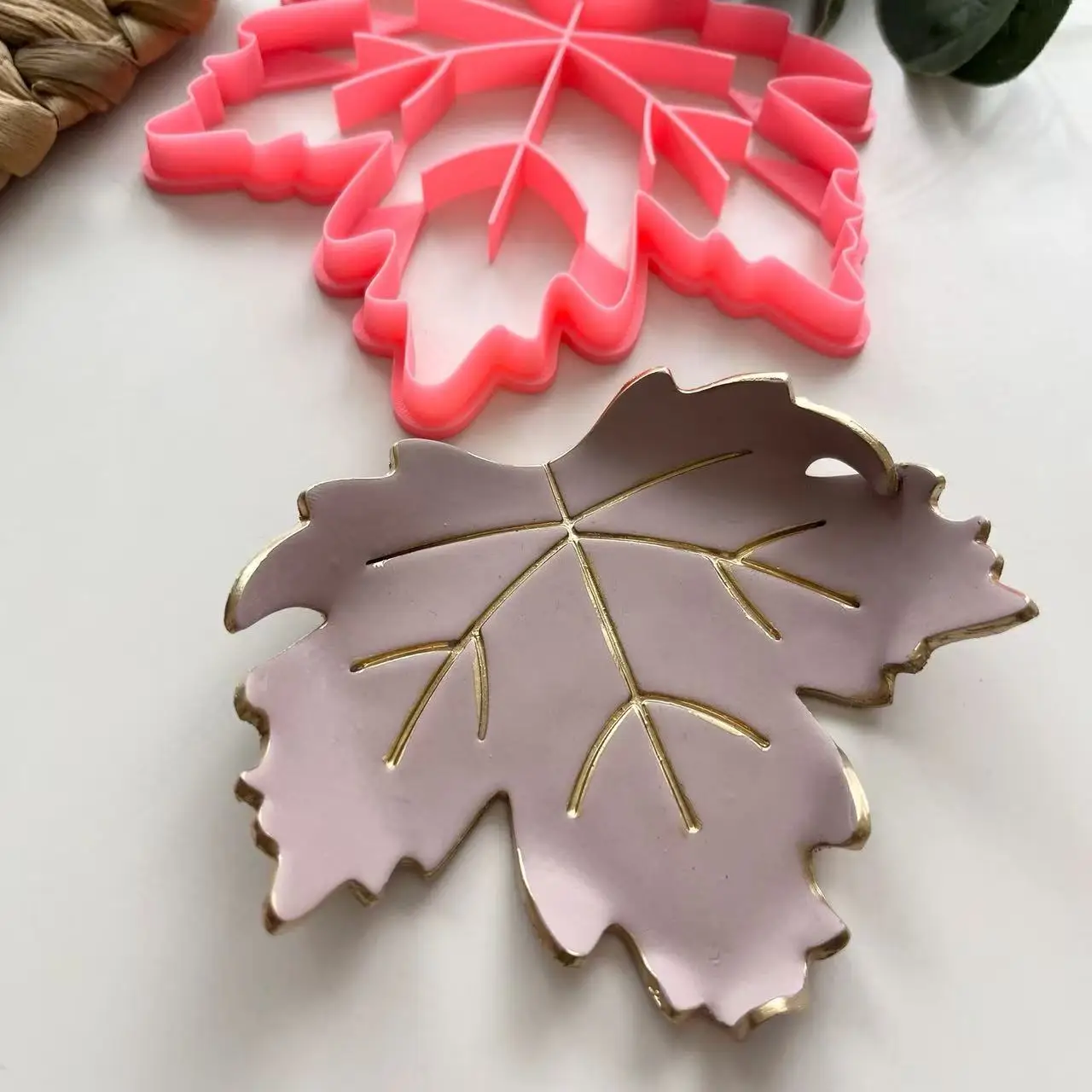 Daisy Polymer Clay Trinket Dish Cutter Shell Palm Leaf Flower Shape Clay Coaster Mould DIY Plate Tray Mold Handmade Clay Tools - view 2