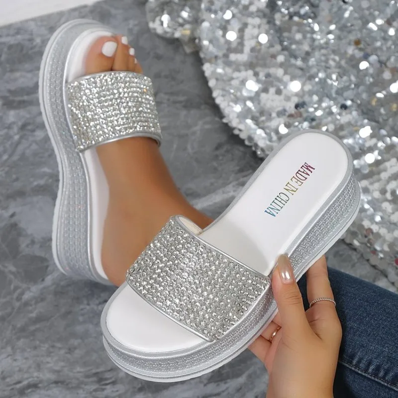 Rhinestone Slippers Women Summer Shoes Ladies Fashion Beach Shoes Designer Slides Woman Casual Comfortable Flip Flops platform