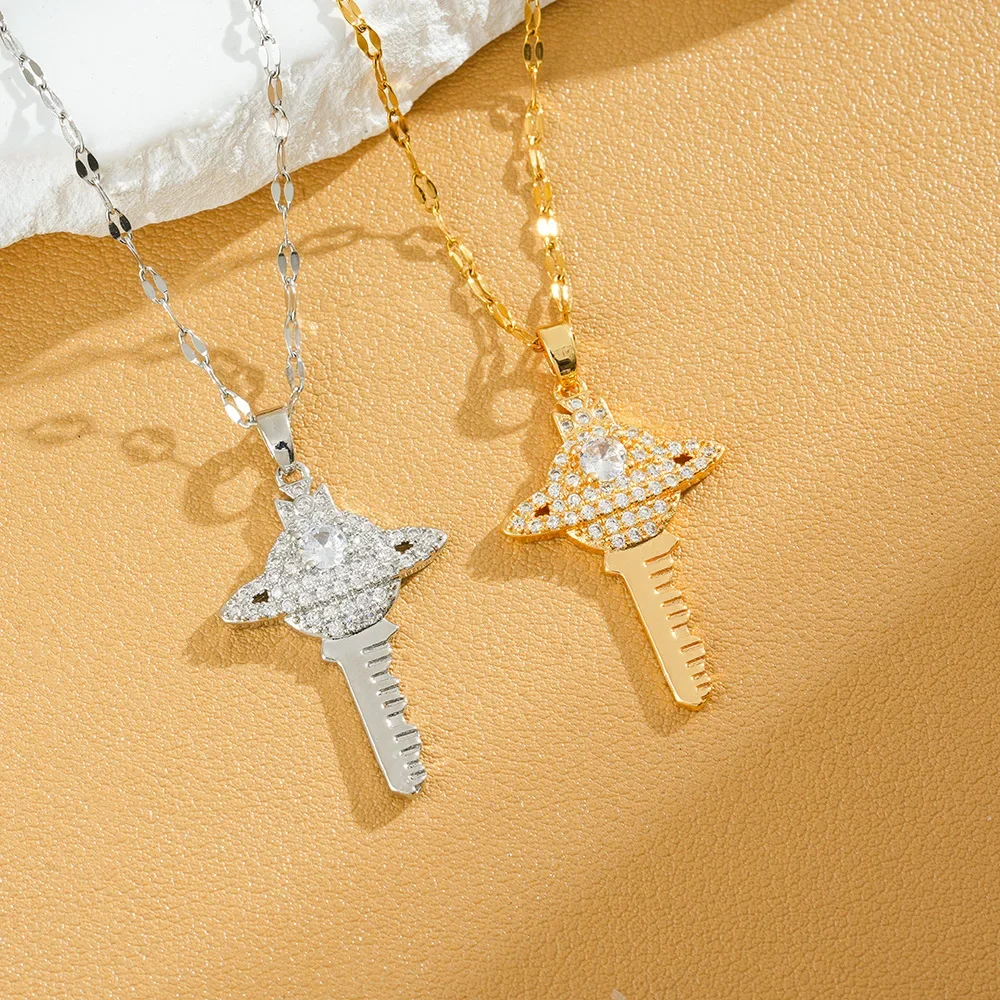 

The best-selling Saturn titanium steel women's key necklace with fashionable European and American design by Zircon