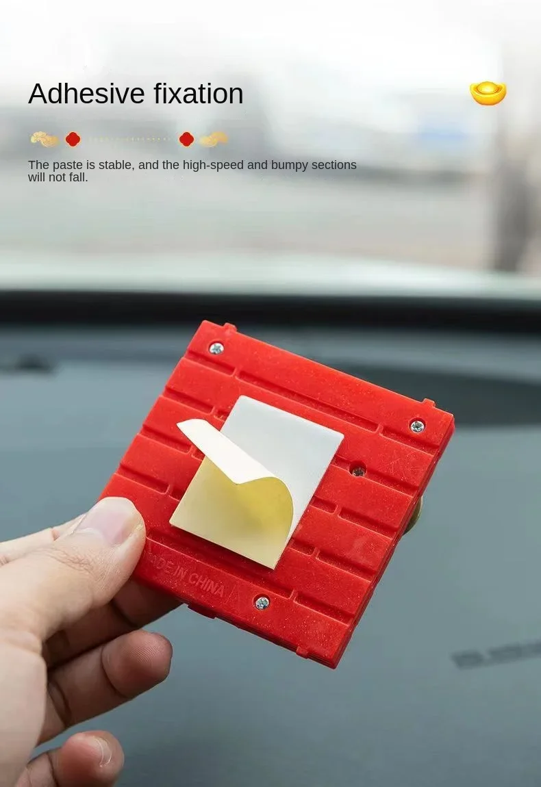 Car decoration The latest solar wealth God car nod with creative interior decoration supplies