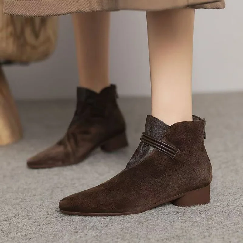 

​2025 Autumn Winter New Women's Korean Style Pointed Toe Ankle Boots - Chunky Heel Minimalist Fashion Boots Back Zipper Design