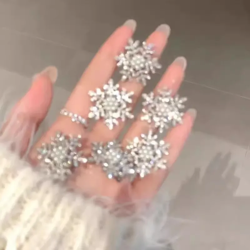 Fashion Rhinestone Snowflake Pearl Hair Clip Temperament Bangs Side Clip for Girls Daily Wear Wedding Dinner Exquisite Headdress