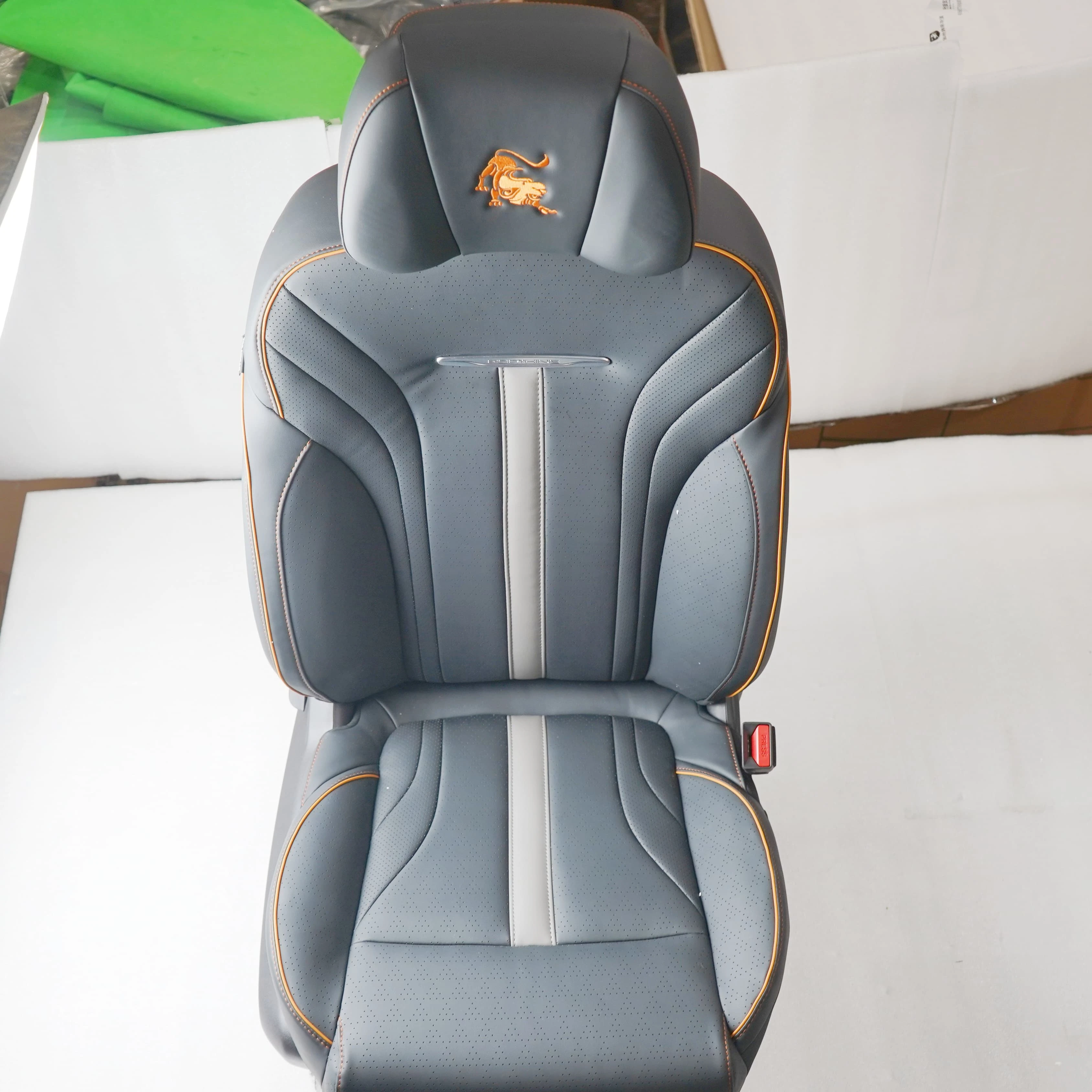 

Forthing M4 U-TOUR M4-6900020B-Y1 Passenger Car Seat Assembly For Sale