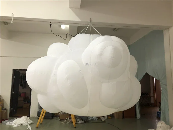 Hanging Lighted Inflatable Party Cloud Shape for Stage Decoration