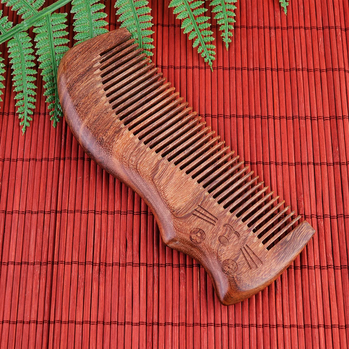 

1pc Wooden Sandalwood Hair Cat Pattern Massage Comb For Women Smooth Teeth Anti-Hair Loss Wooden Comb For Hair