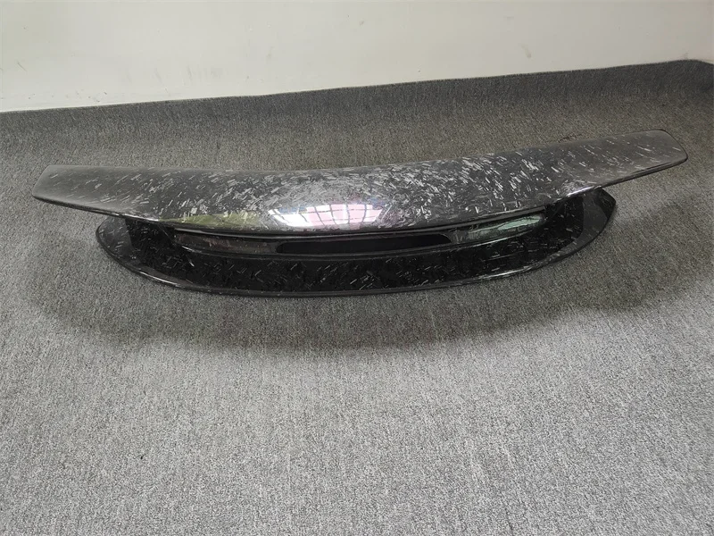 Used for the Porsche 911 992 forged grain carbon fiber rear spoiler 992 SD style body kit rear trunk fender rear trunk spoiler