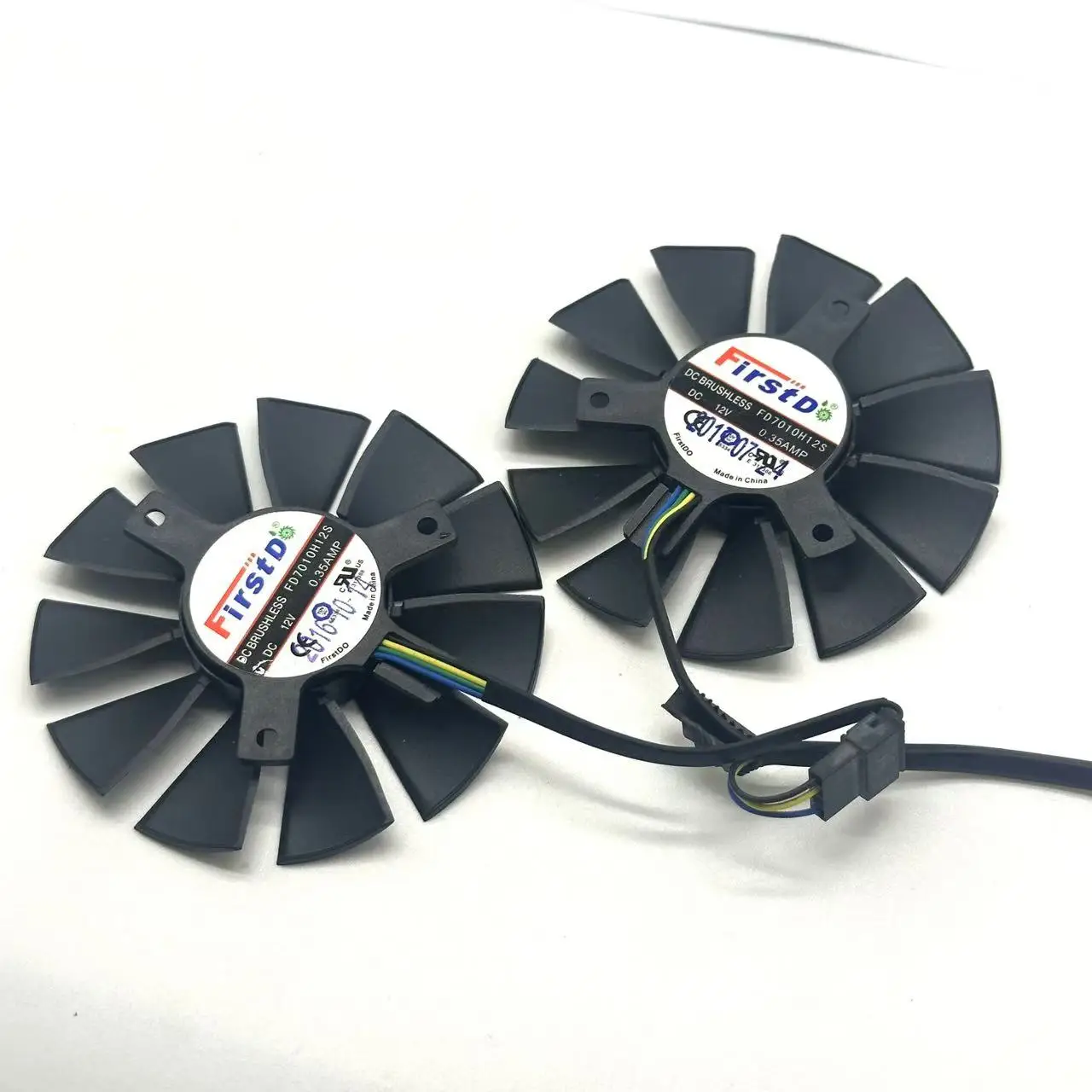 

Firstd FD7010H12S Dual Fan DC 12V 0.35A 75x75x10mm Server Frameless Cooling Fan