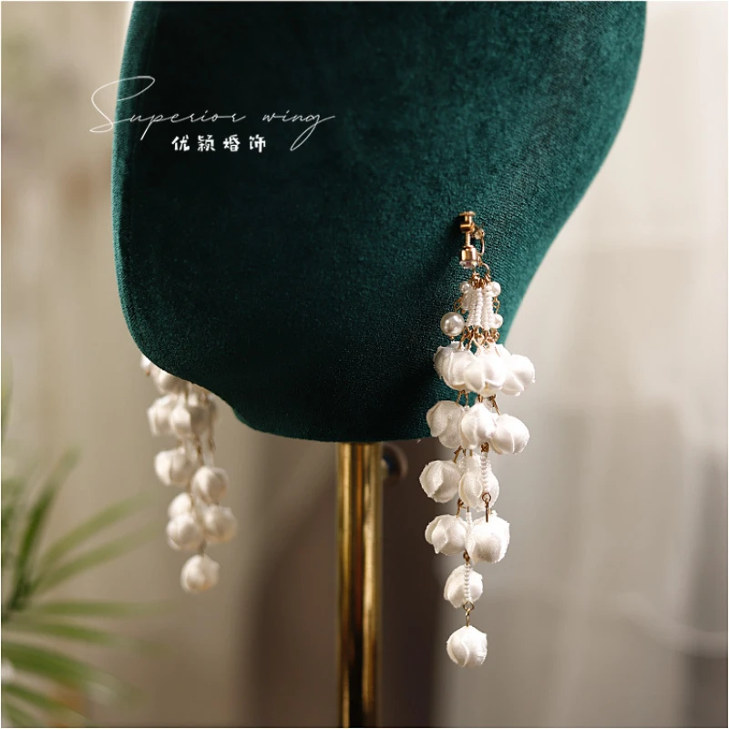 Korean gentle senior sense exquisite Lily of the valley bud handmade white tassel extra long flower earring bridal accessories