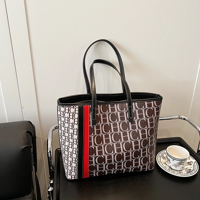 حقيبة كتف نسائية مستوحاة من المصمم الكلاسيكي، حقيبة كروس جلدية فاخرة، حقيبة يد كلاسيكية أنيقة