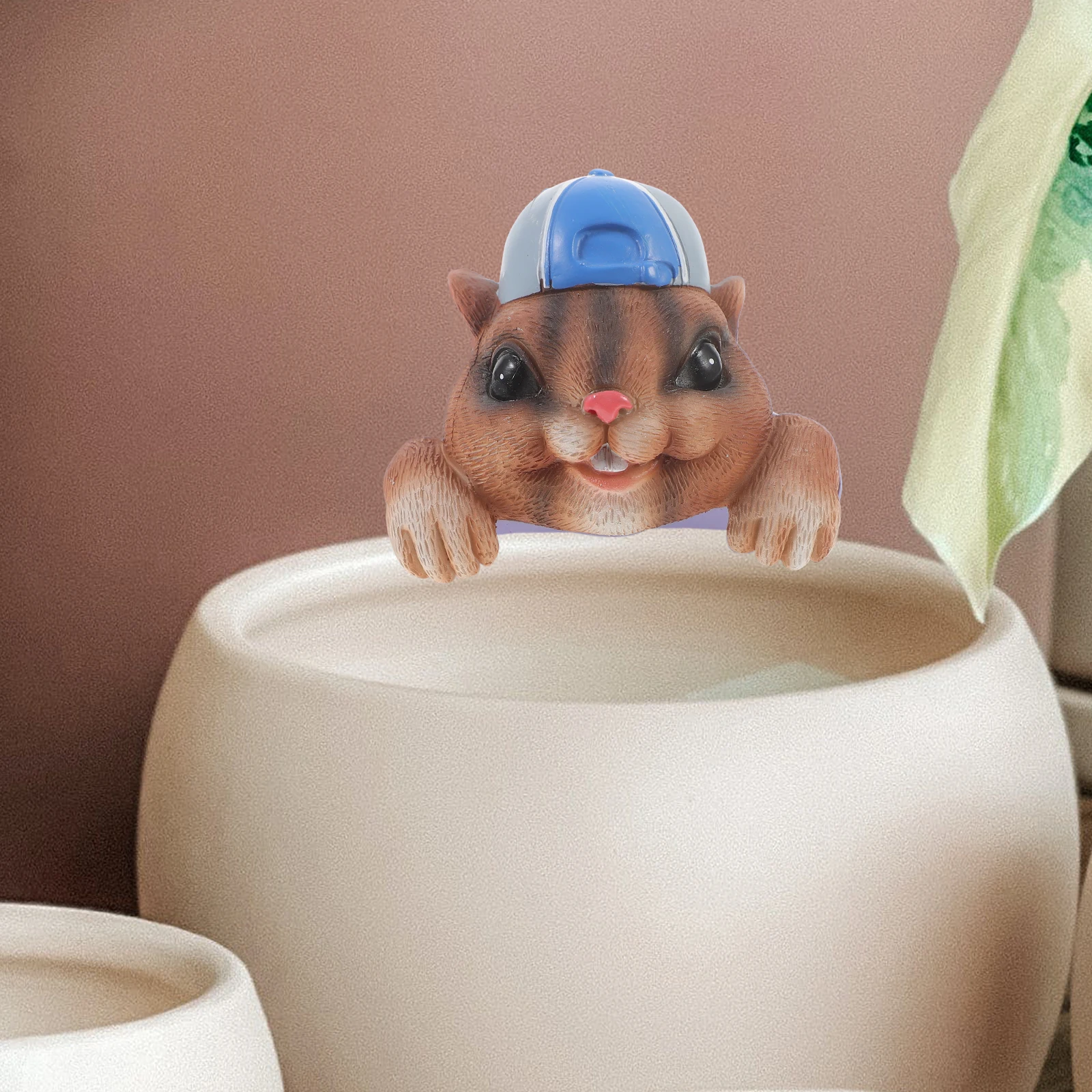 

Creative Squirrel Flower Pot Decoration Resin Cartoon Statue for Indoor Outdoor Garden Balcony Bonsai Pot Enhancing Aesthetic