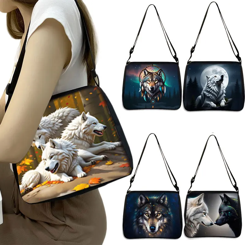 Howling Wolf Under The Moonlight Handbags Baby Wolf Messenger Bag Cool Howling Wolf Shoulder Bag Crossbody Bag Phone Holder