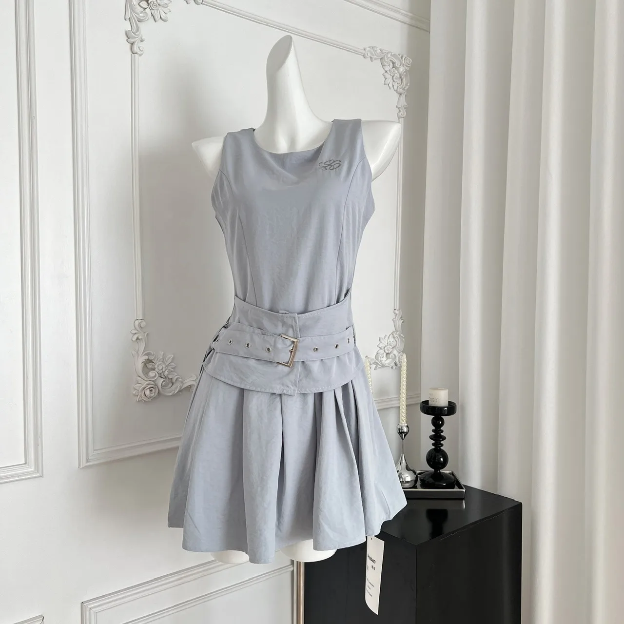 กระโปรงทรงเอวสูงจีบพลีทสไตล์เกาหลีลำลองสำหรับฤดูร้อน ช่วยให้เอวดูเล็กลง