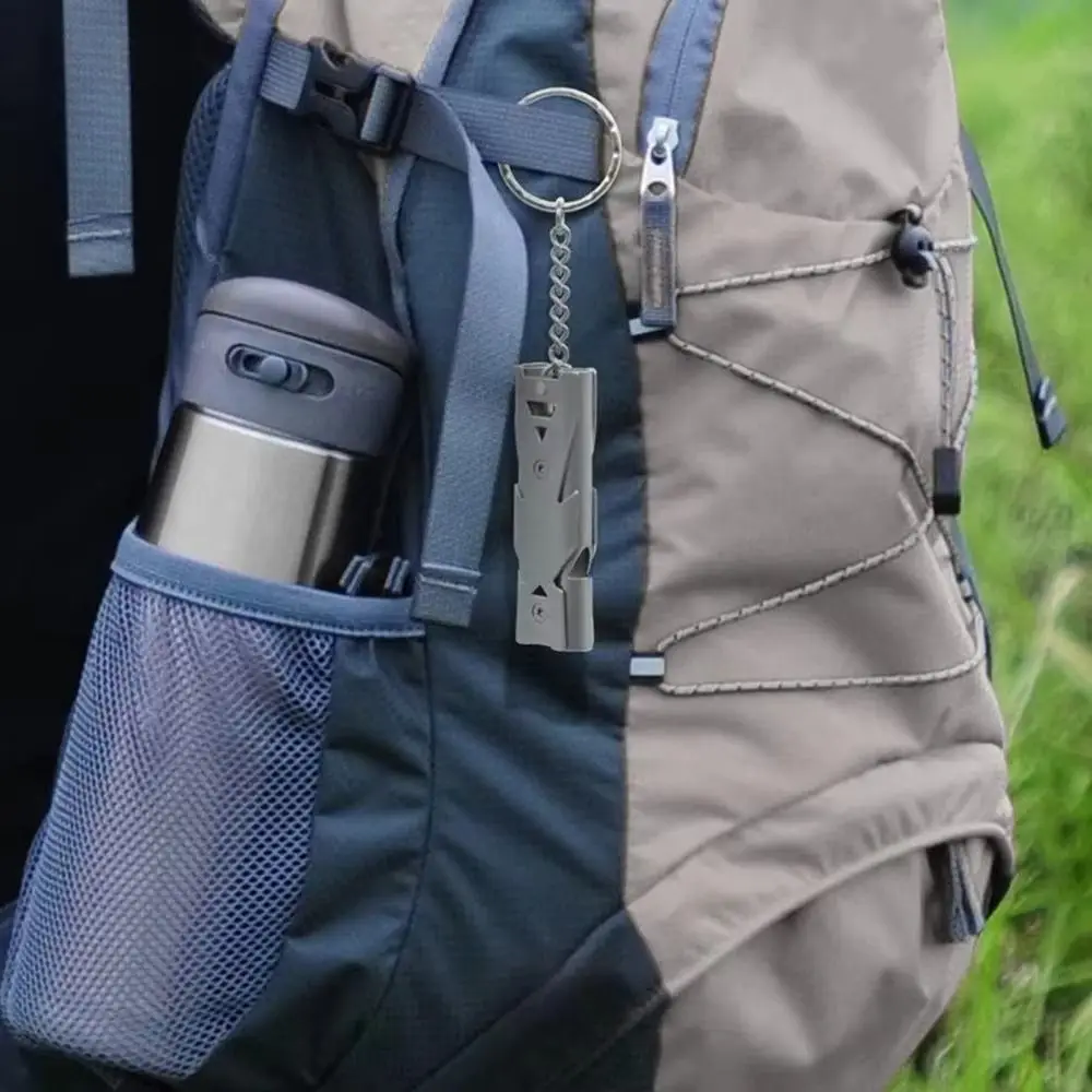 متعددة الوظائف صفارة إنقاذ الطوارئ المهنية بصوت عال في الهواء الطلق صفارة إنقاذ الحياة خفيفة الوزن