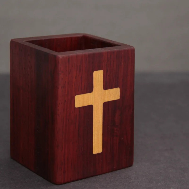 Safflower pear wood, pen holder, textured solid wood gifts are in stock.