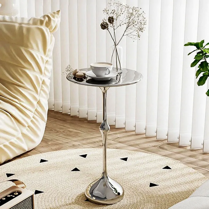 

Italian corner table light luxury high sense modern living room home small round table creative design sense